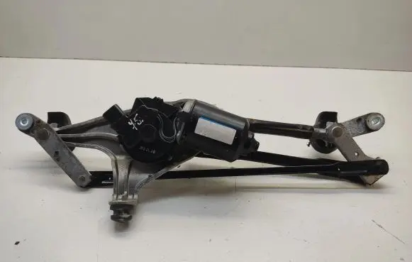Front wiper linkage and motor