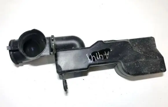 Mazda 323 F Air intake hose/pipe