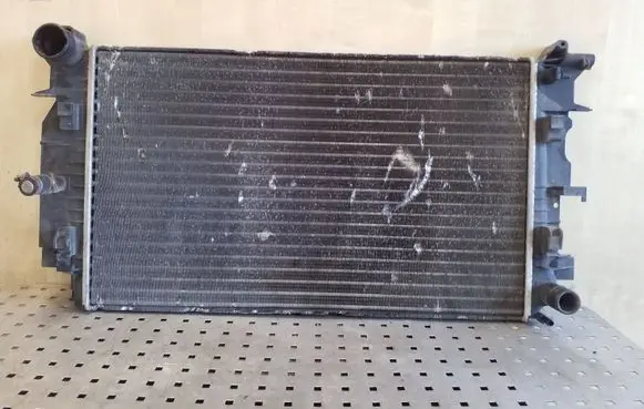 Volkswagen Crafter Coolant radiator 2E0121253B 9065000202