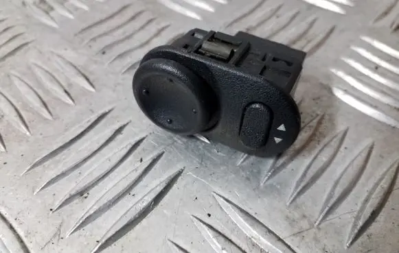 Opel Zafira A Wing mirror switch 09226861