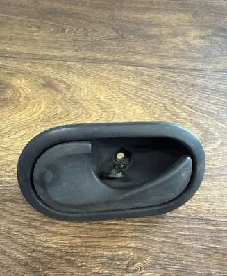 Renault Master III Front door interior handle 21030310579