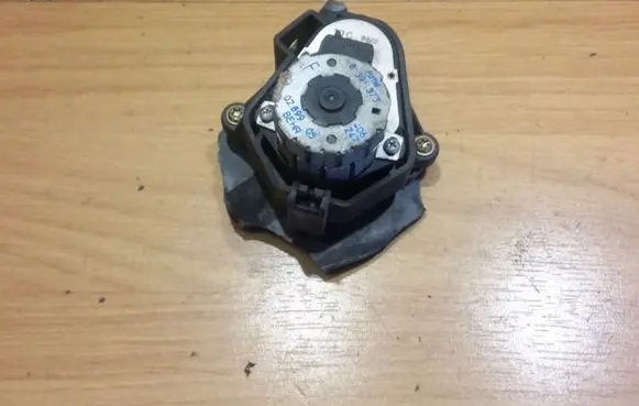 BMW 7 E38 Air flap motor/actuator 8391373
