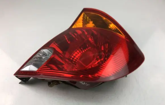 Hyundai Accent Rear/tail lights 9240225710