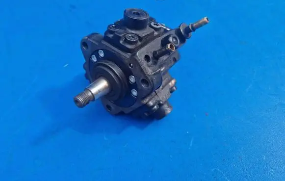 Alfa Romeo 159 Fuel injection high pressure pump 0445010123 01003060818 445010123