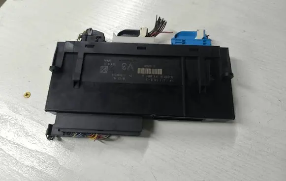 BMW 5 F10 F11 Central body control module 504D15F18 3228060440 JB938421501