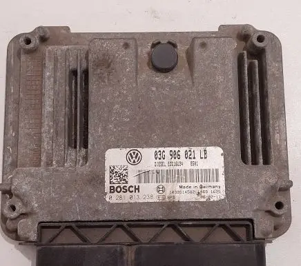 Skoda Octavia Mk2 (1Z) Engine control unit/module 1039S14582 03G906021LB 0281013238
