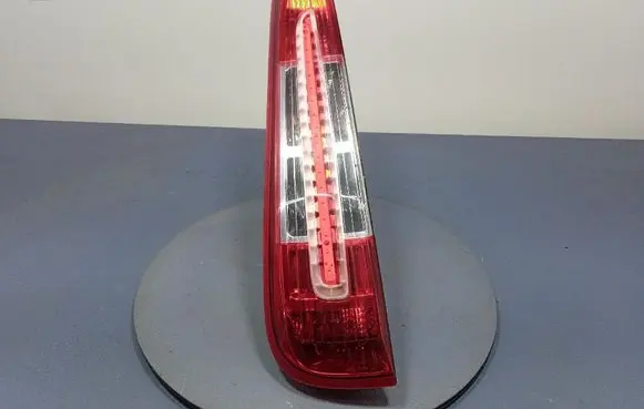 Ford C-MAX I Rear/tail lights 2SK009504