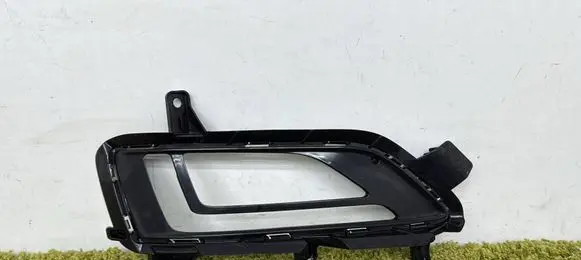 Hyundai Tucson TL Front bumper lower grill 86526-d7530