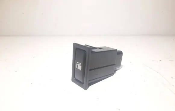 Toyota Avensis T250 Fuel tank opening switch 156795