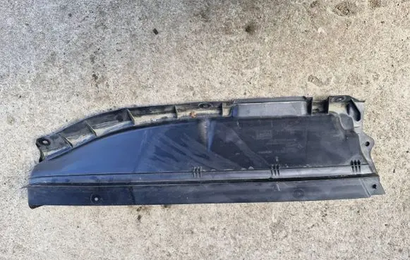 BMW X1 F48 F49 Other engine bay part 51717290716 15677210 7290716