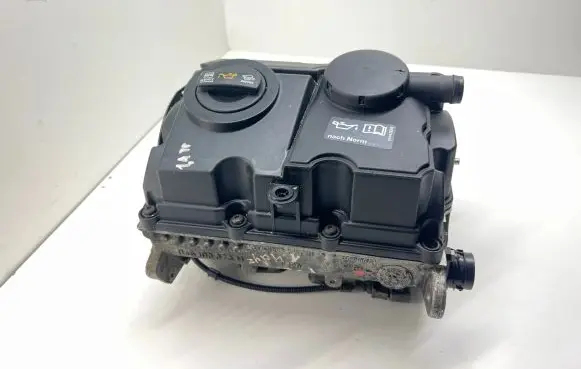Seat Ibiza IV (6J,6P) Engine head 045103373H