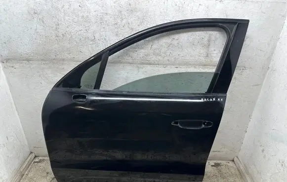 Porsche Macan (95B) Front door