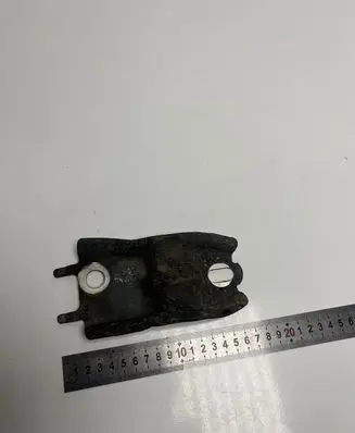 Sway bar bush bracket, front