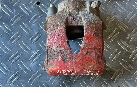 Volkswagen Polo Front brake caliper