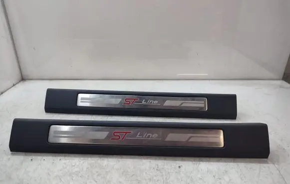 Ford Mondeo MK V Front sill trim cover DS73F13200FBW