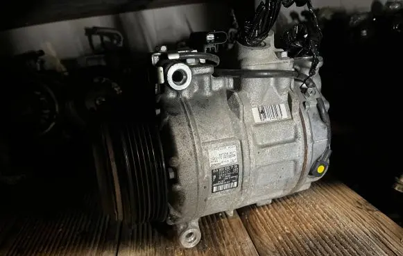 Mercedes-Benz ML W166 Air conditioning (A/C) compressor (pump) 4472500211 A0008307100