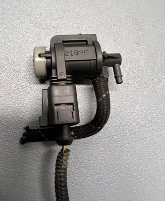 Seat Toledo II (1M) Turbo solenoid valve 1J0906283C