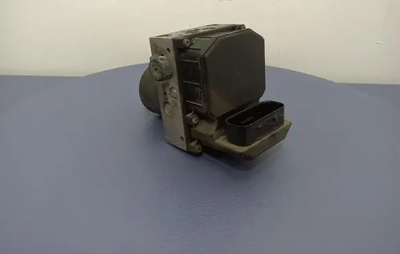 Audi A4 S4 B6 8E 8H ABS Pump 4B0614517G