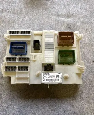 Volvo V60 Fuse module 31384933