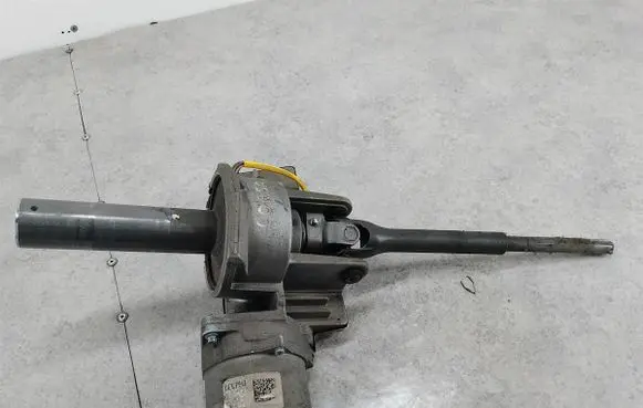 Opel Corsa D Steering wheel axle 55701302