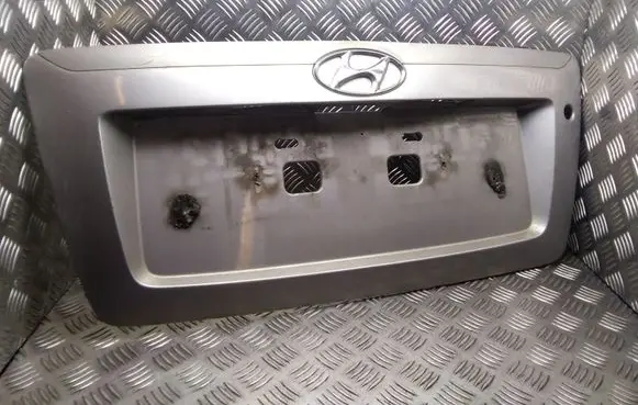 Hyundai Terracan Tailgate trim 87311H1030 87311H1040 87311H1050