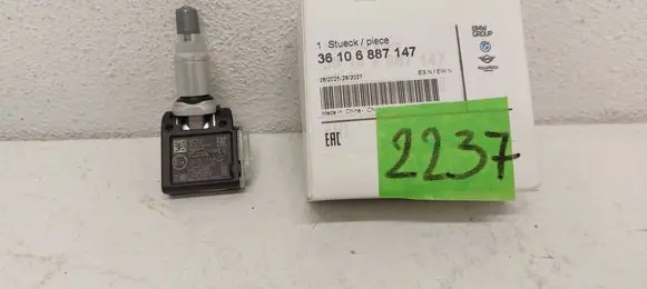 BMW 5 G30 G31 G38 Tire pressure sensor 6887140 050113548