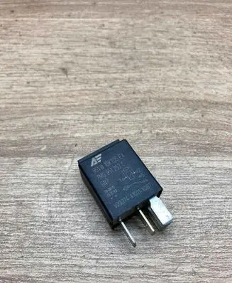 Seat Alhambra (Mk1) Other relay 7M0951253C 95VW10K705EA