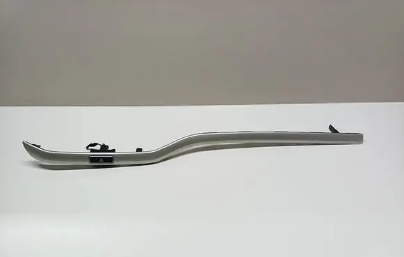 Dashboard glove box trim