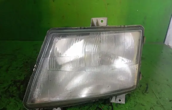 Mercedes-Benz Vito Viano W638 Headlight/headlamp