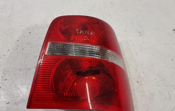 Volkswagen Touran I Rear/tail lights 158674