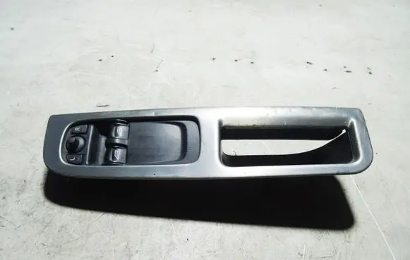 Volvo C30 Electric window control switch 30773208