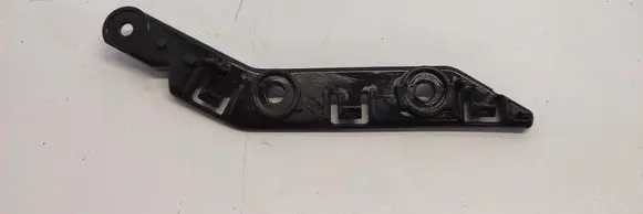 Front bumper mounting bracket