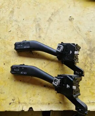 Audi A3 S3 8P Indicator stalk 1K0953513A