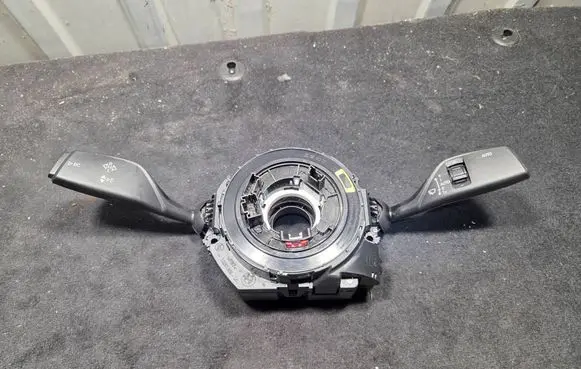 BMW 4 F32 F33 Wiper turn signal indicator stalk/switch 6996590