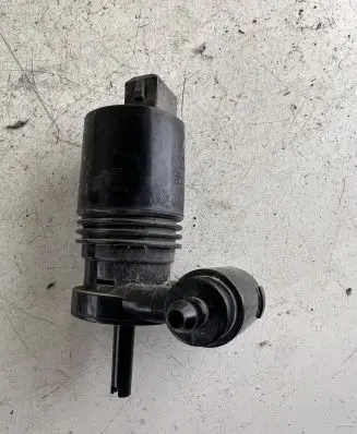 Nissan Micra Windscreen/windshield washer pump 652072 080513B 30097