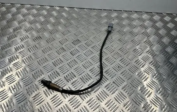 Hyundai Tucson TL Lambda probe sensor 392102B375 9025030204