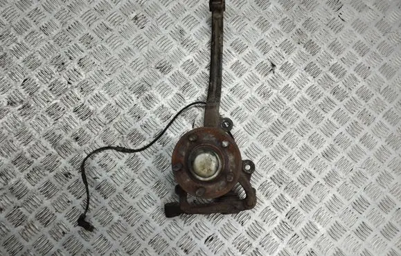 Chrysler 300 - 300C Front wheel hub