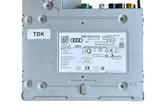 Audi Q7 4M Radio/CD/DVD/GPS head unit 4M2035070N
