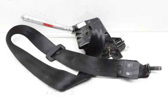 Volvo V60 Middle seatbelt (rear) 39823326 6168120L0