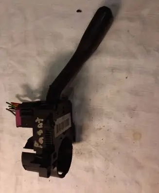 Volkswagen PASSAT B5 Indicator stalk 8L0953513G 202852 179684D