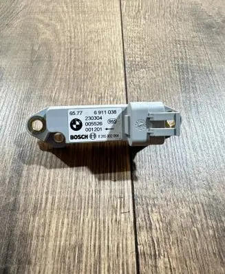 BMW X5 E53 Airbag deployment crash/impact sensor 6911038 230304 0285002064