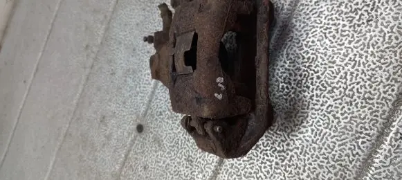Fiat Punto (176) Front brake caliper