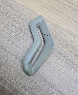 Volvo XC90 Seat belt trim 
