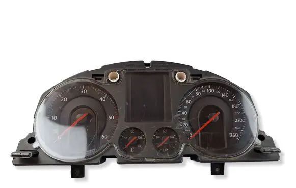 Volkswagen PASSAT B5.5 Speedometer (instrument cluster) A2C53106067