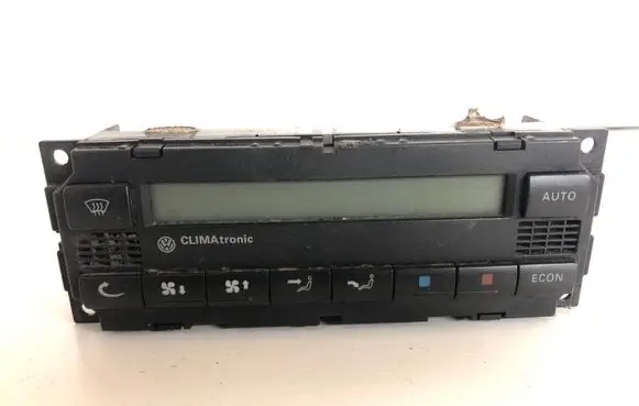 Volkswagen Golf IV Climate control unit