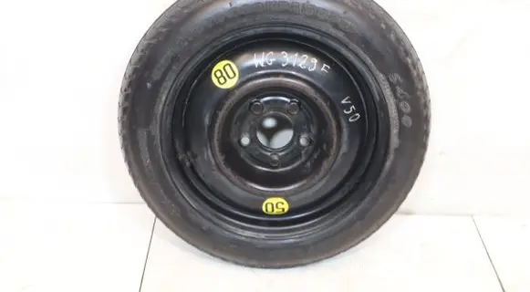 Volvo V50 R15 summer tire 