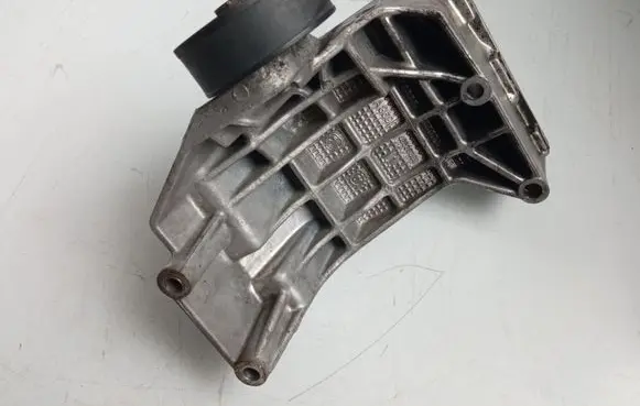 Alfa Romeo 156 Engine mounting bracket 46536399