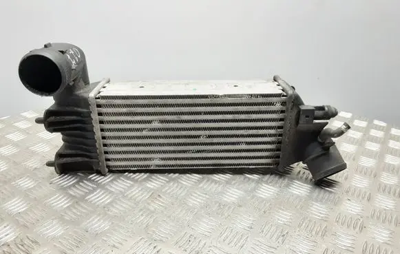 Citroen C5 Intercooler radiator 9637809580