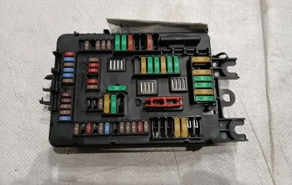 BMW X5 F15 Fuse module 6819651 25092017 969423