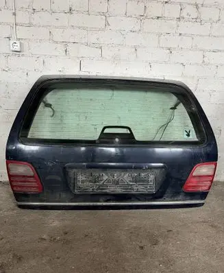 Mercedes-Benz E W210 Tailgate/trunk/boot lid 